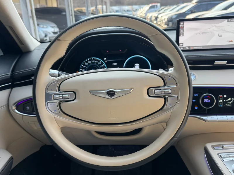 Genesis GV70