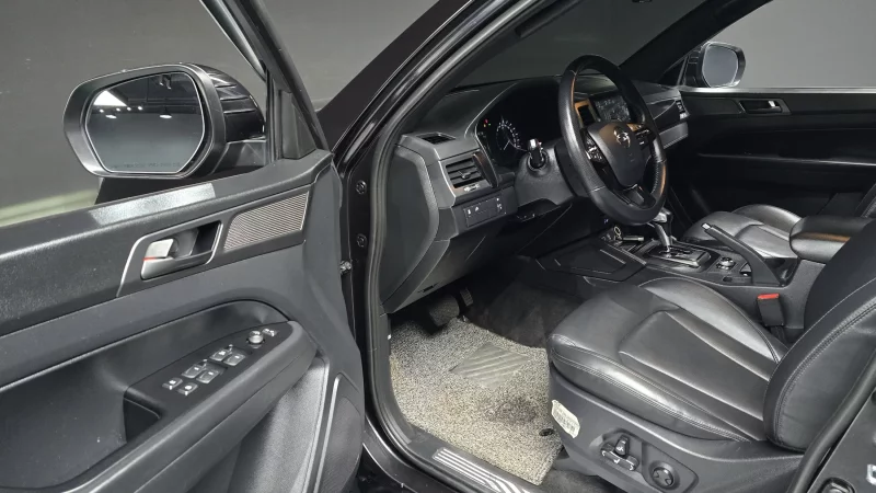 SsangYong Rexton Sports Khan