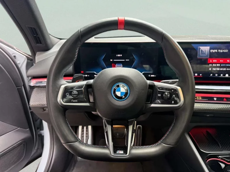 BMW i5