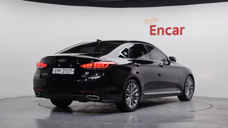 Hyundai Genesis