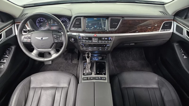 Hyundai Genesis