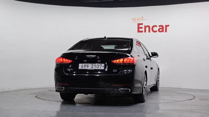 Hyundai Genesis