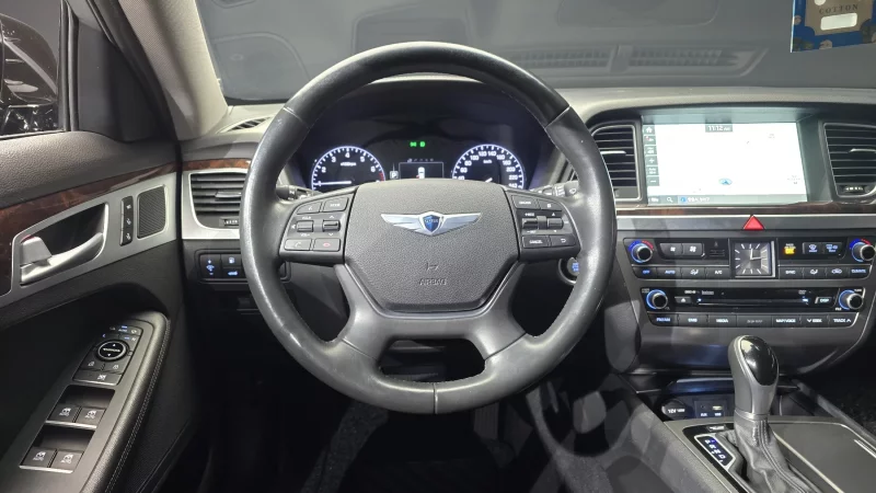 Hyundai Genesis