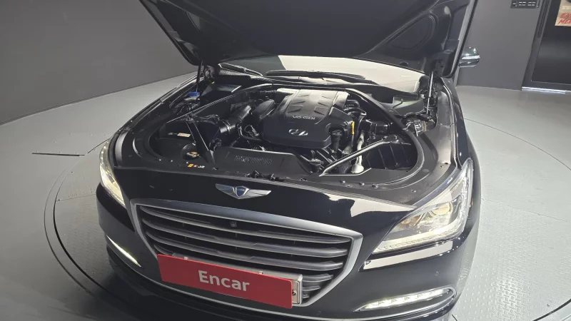 Hyundai Genesis