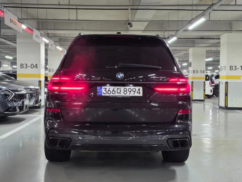 BMW X7