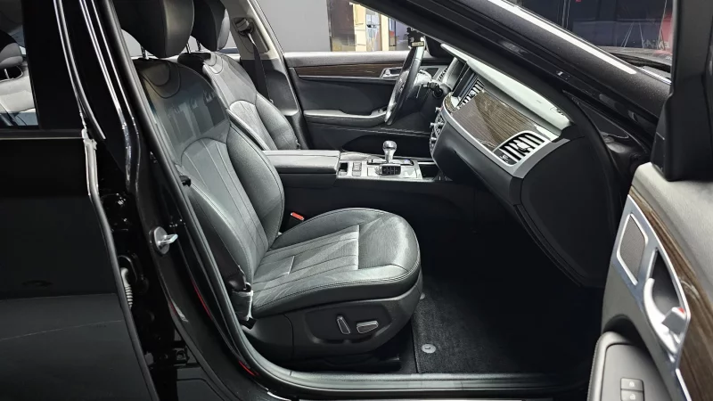 Genesis G80