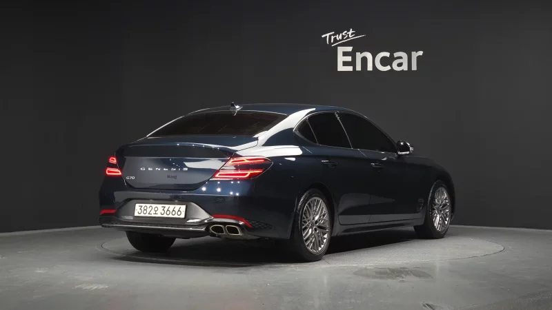 Genesis G70