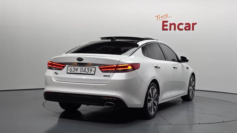 Kia K5