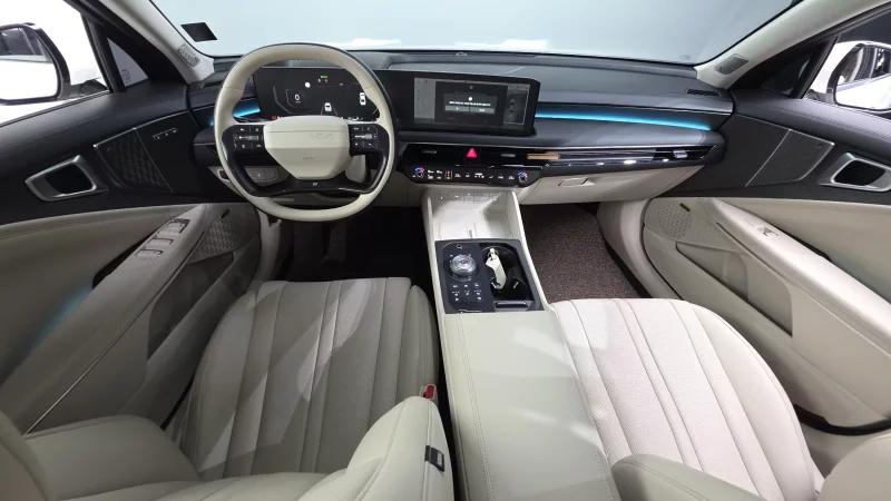 Kia K8