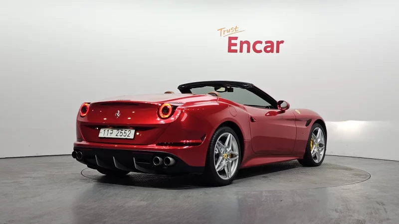 Ferrari CALIFORNIA