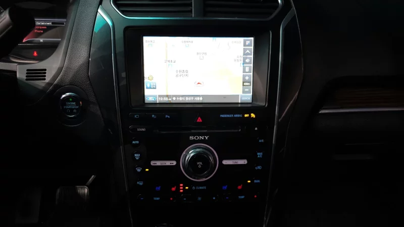 Ford EXPLORER