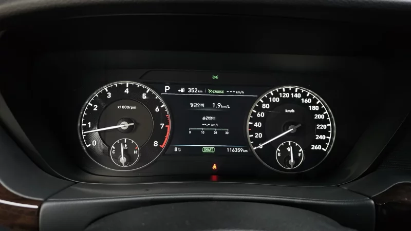 Genesis EQ900