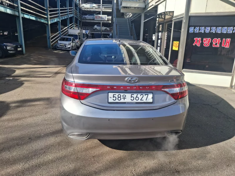 Hyundai Grandeur