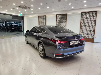 Lexus ES300h