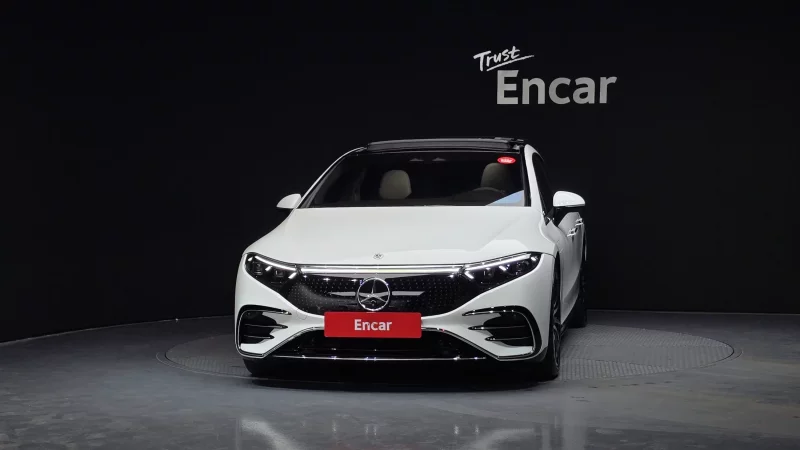 Mercedes-Benz EQS