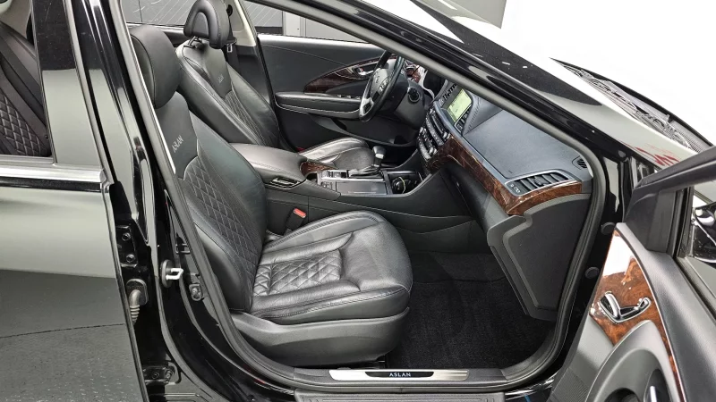 Hyundai Aslan