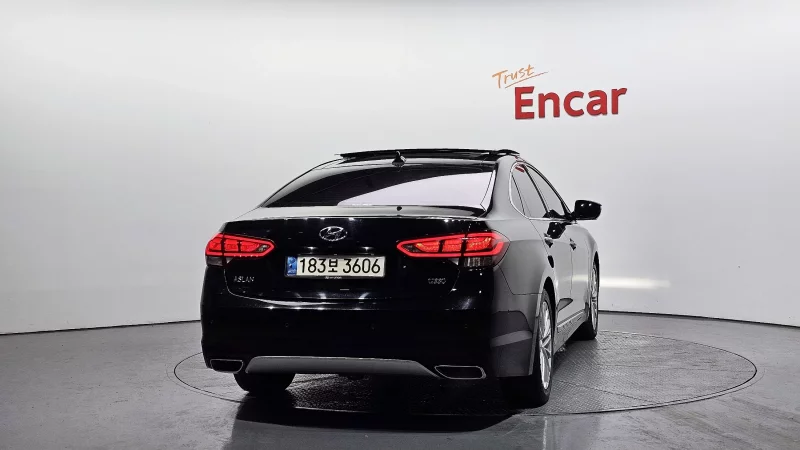 Hyundai Aslan