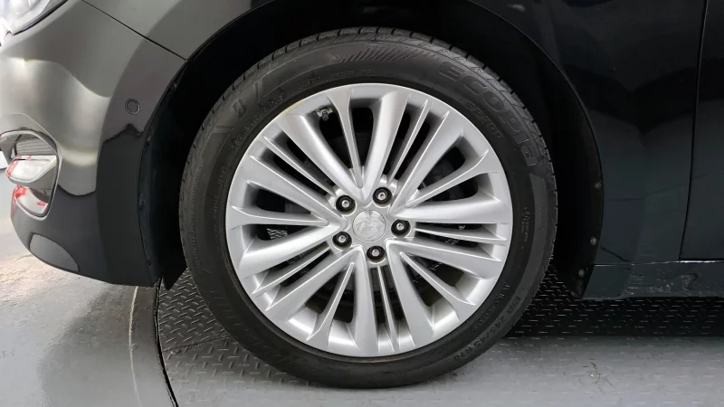 Hyundai Aslan