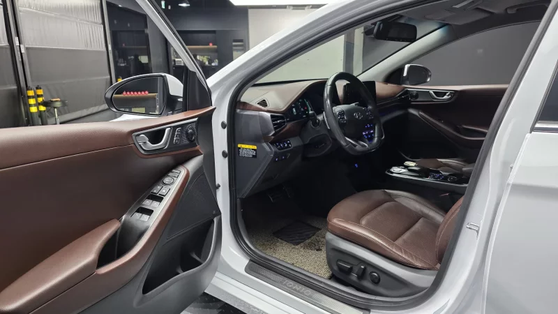Hyundai Ioniq