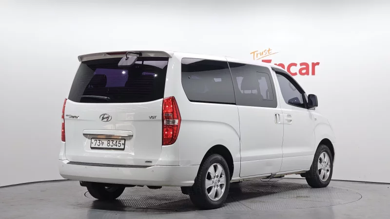 Hyundai Grand Starex