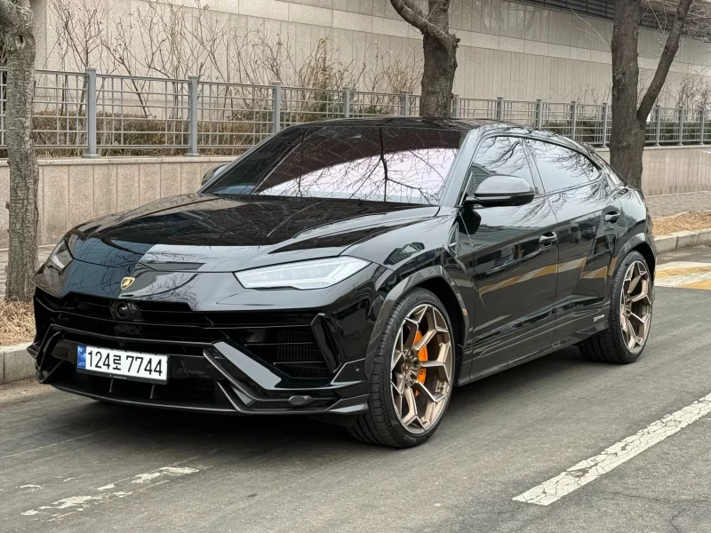 Lamborghini URUS