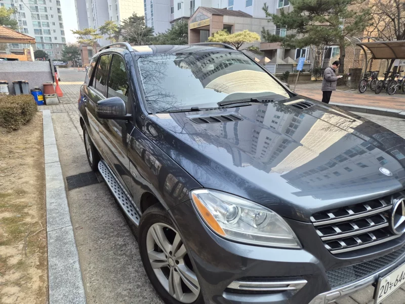 Mercedes-Benz M-class