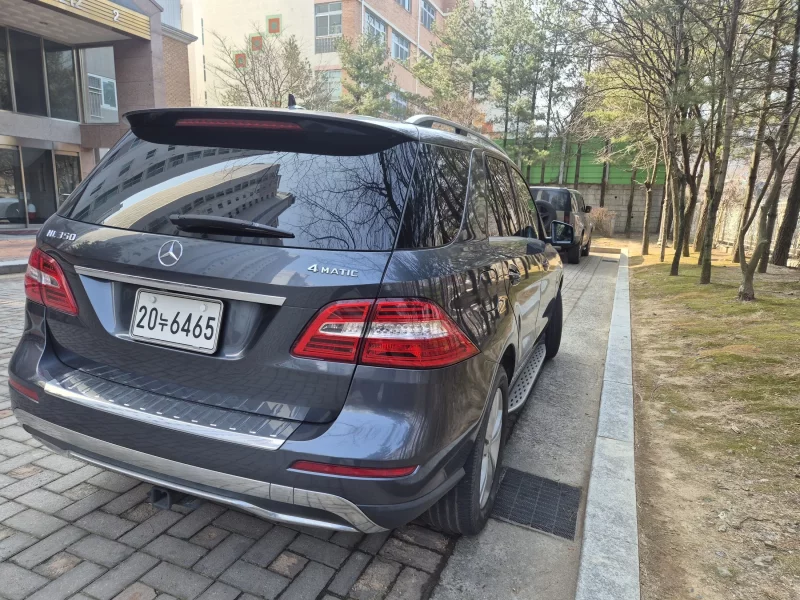 Mercedes-Benz M-class