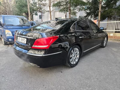 Hyundai Equus