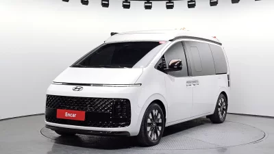 Hyundai Staria