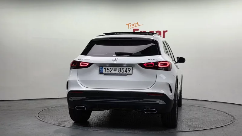 Mercedes-Benz GLA-Class