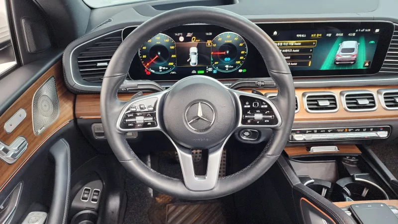 Mercedes-Benz GLE-Class