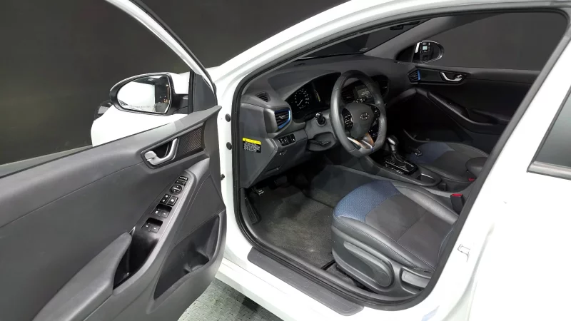 Hyundai Ioniq