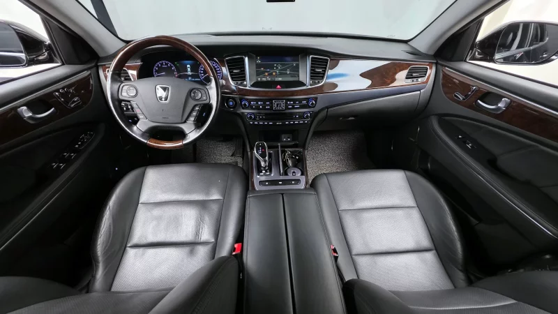 Hyundai Equus