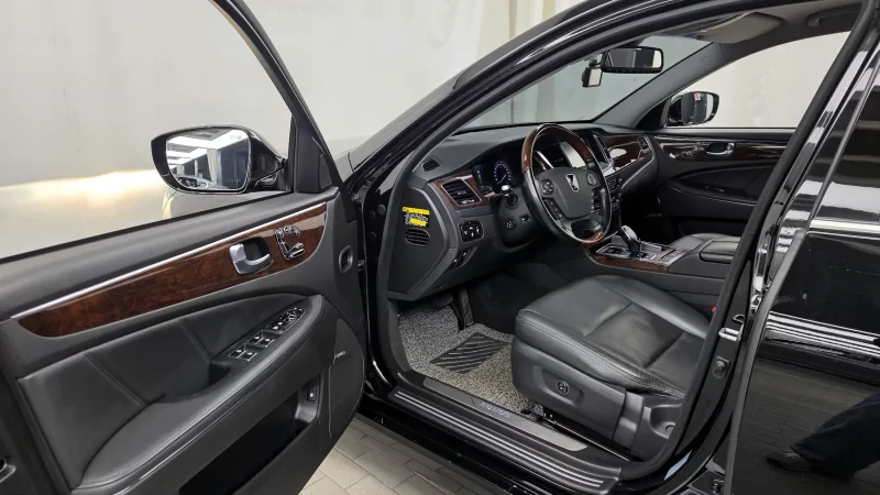 Hyundai Equus