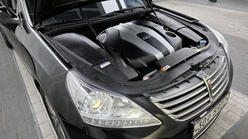 Hyundai Equus