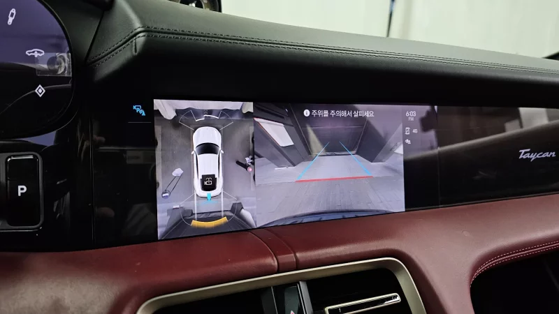 Porsche TAYCAN