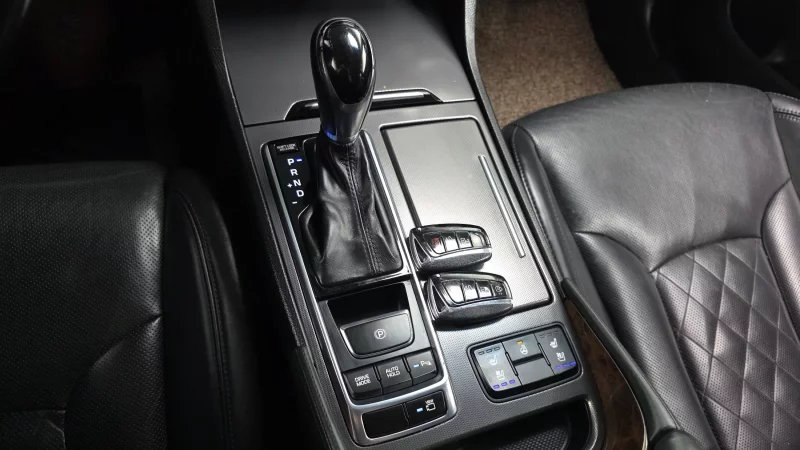 Hyundai Aslan