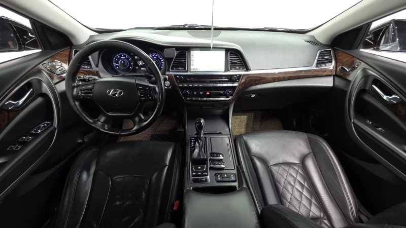 Hyundai Aslan