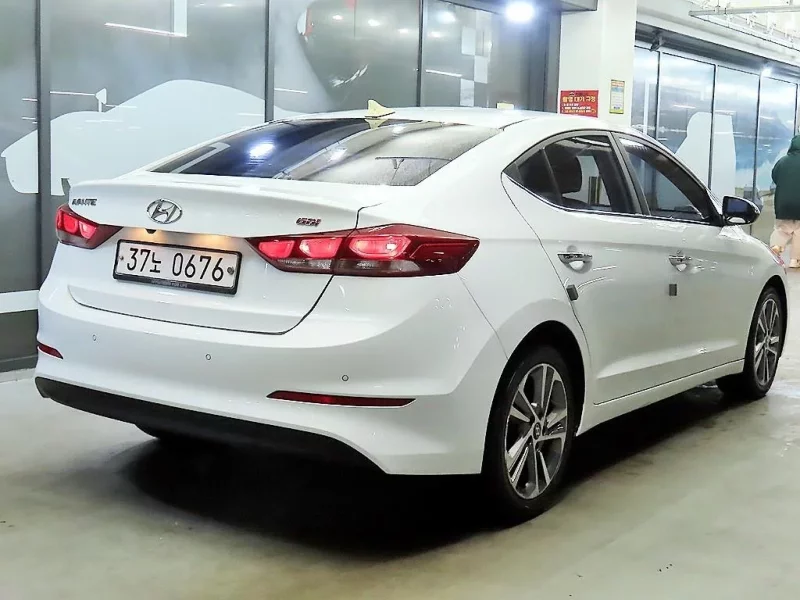 Hyundai AVANTE