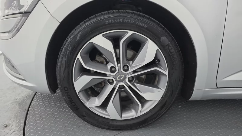 Renault Samsung SM6