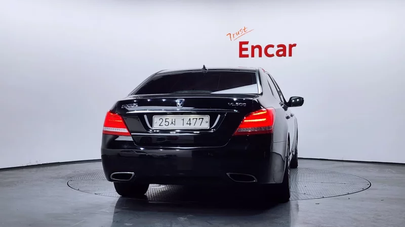 Hyundai Equus