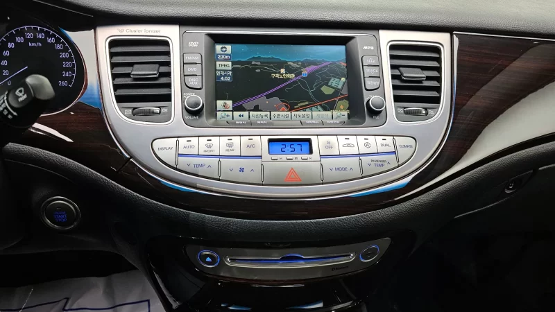Hyundai Genesis