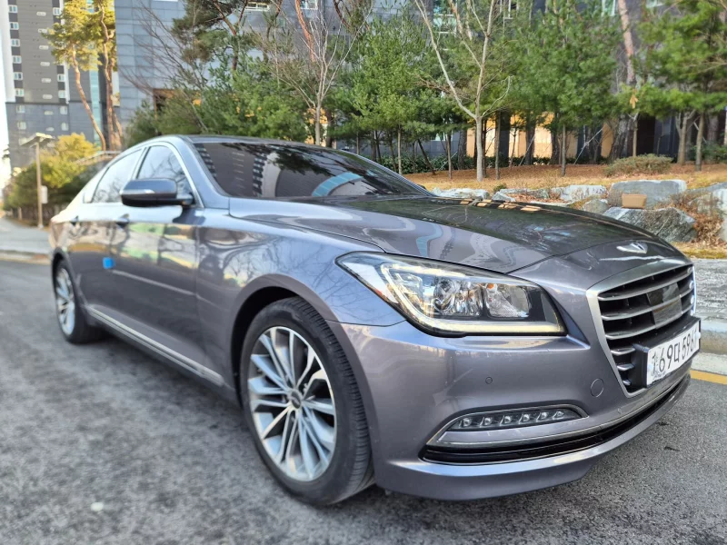 Hyundai Genesis