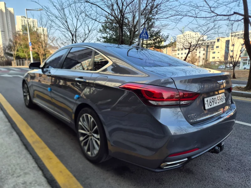 Hyundai Genesis