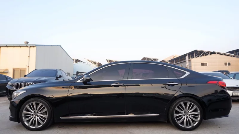 Hyundai Genesis