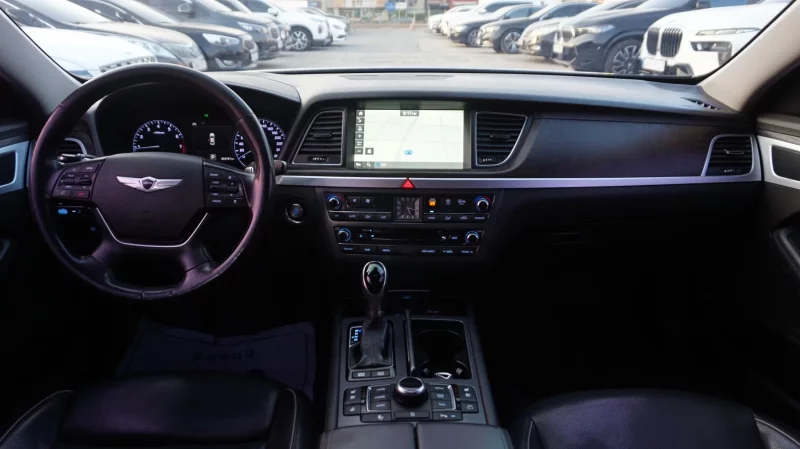 Hyundai Genesis