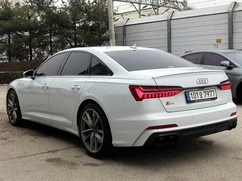 Audi S6