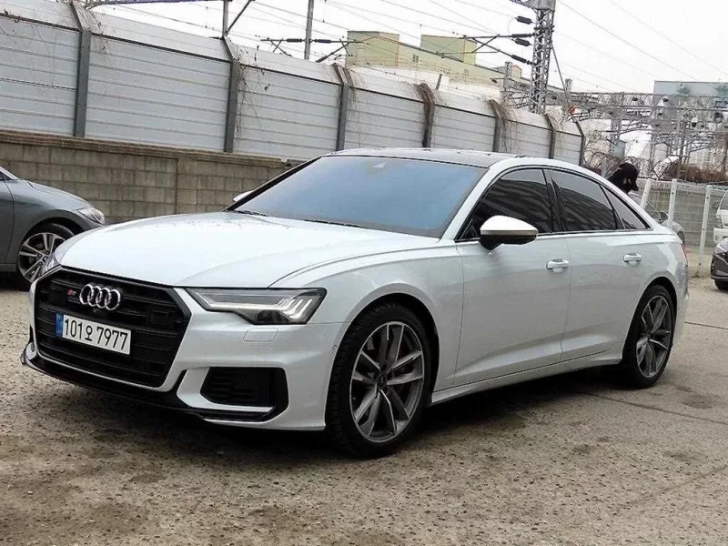 Audi S6