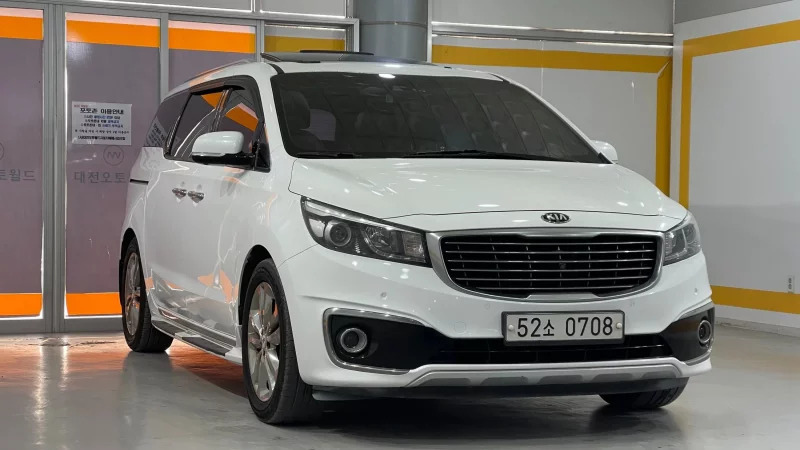 Kia Carnival