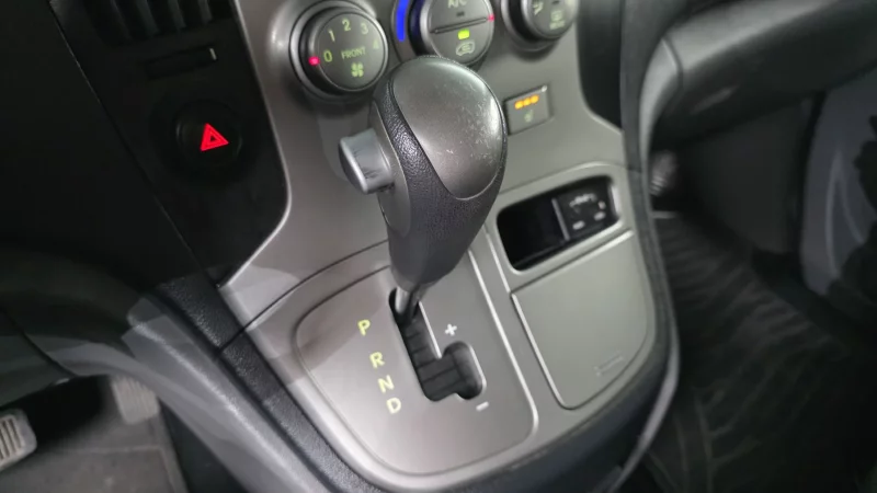 Hyundai Grand Starex